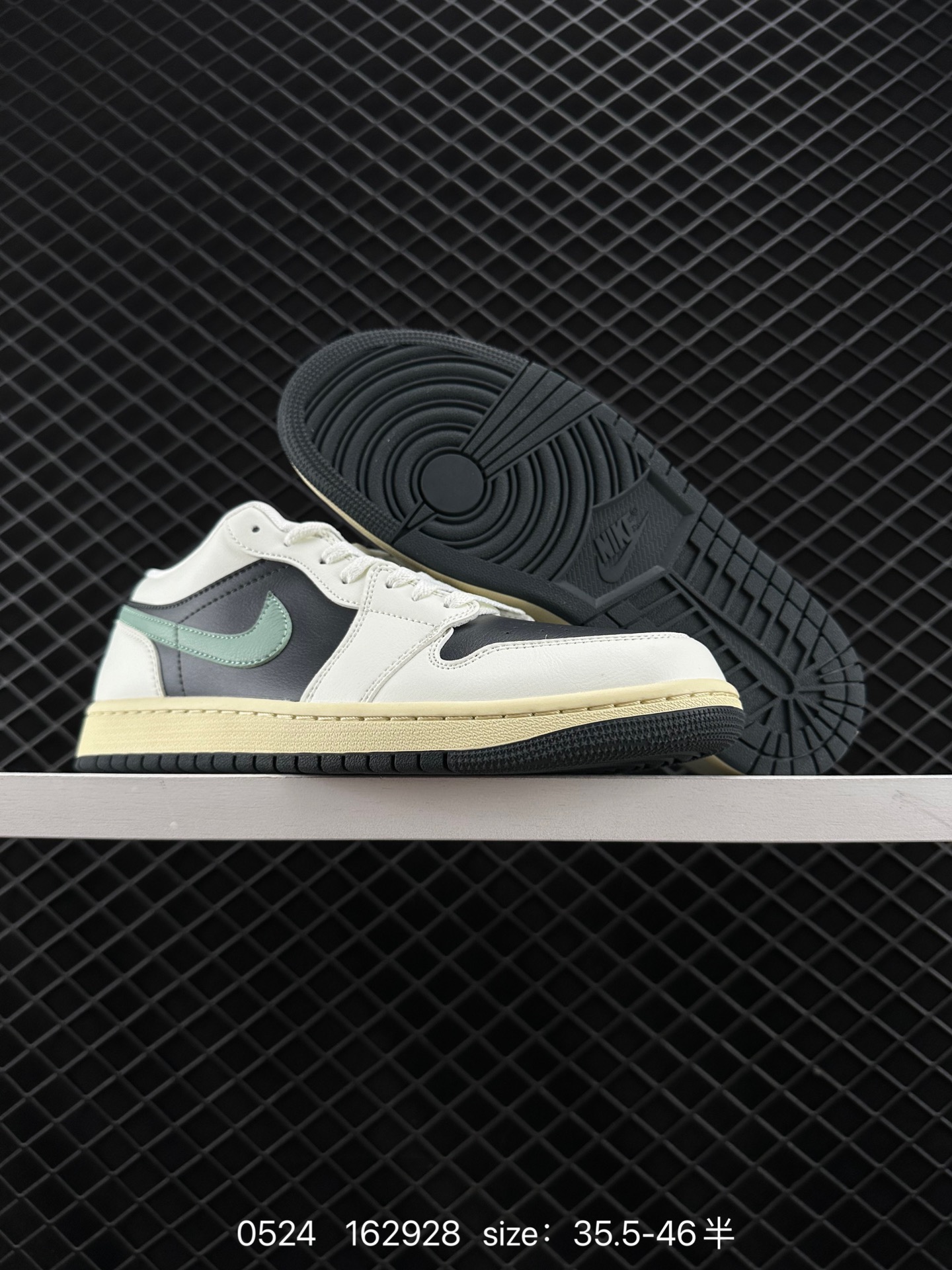 Air Jordan 1 Low AJ1